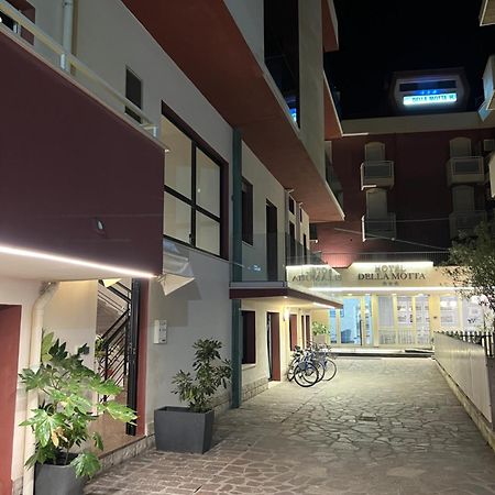 Hotel Admiral Μπελάρια-Ιτζέα Μαρίνα Εξωτερικό φωτογραφία
