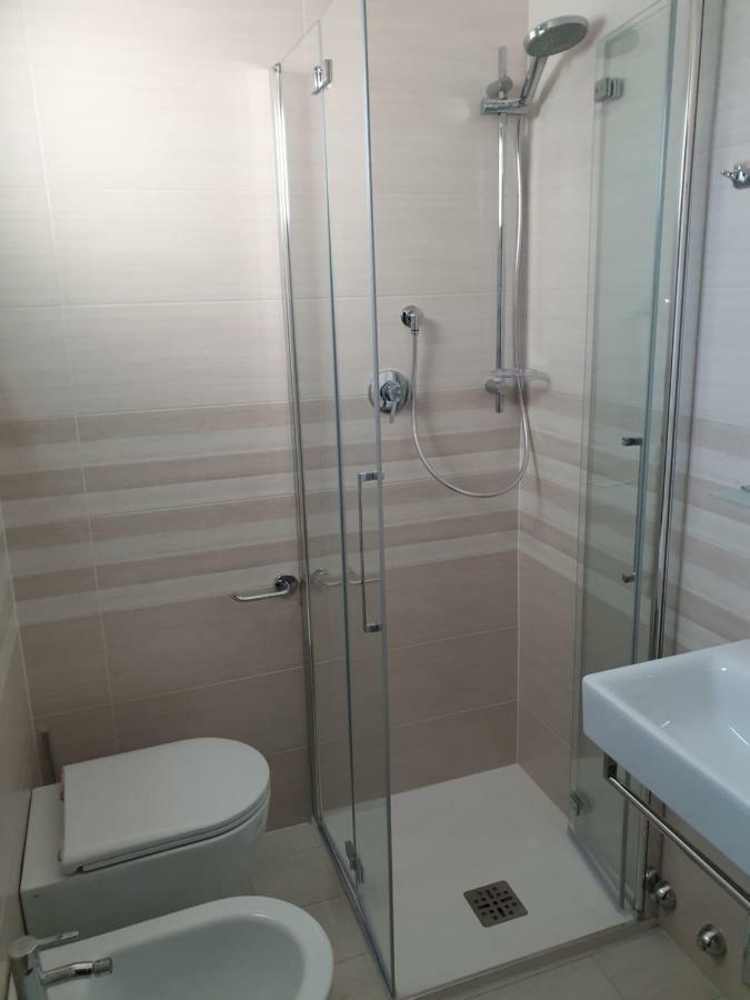 Hotel Admiral Μπελάρια-Ιτζέα Μαρίνα Εξωτερικό φωτογραφία