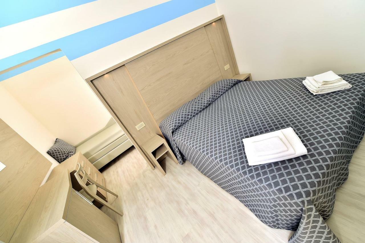 Hotel Admiral Μπελάρια-Ιτζέα Μαρίνα Εξωτερικό φωτογραφία